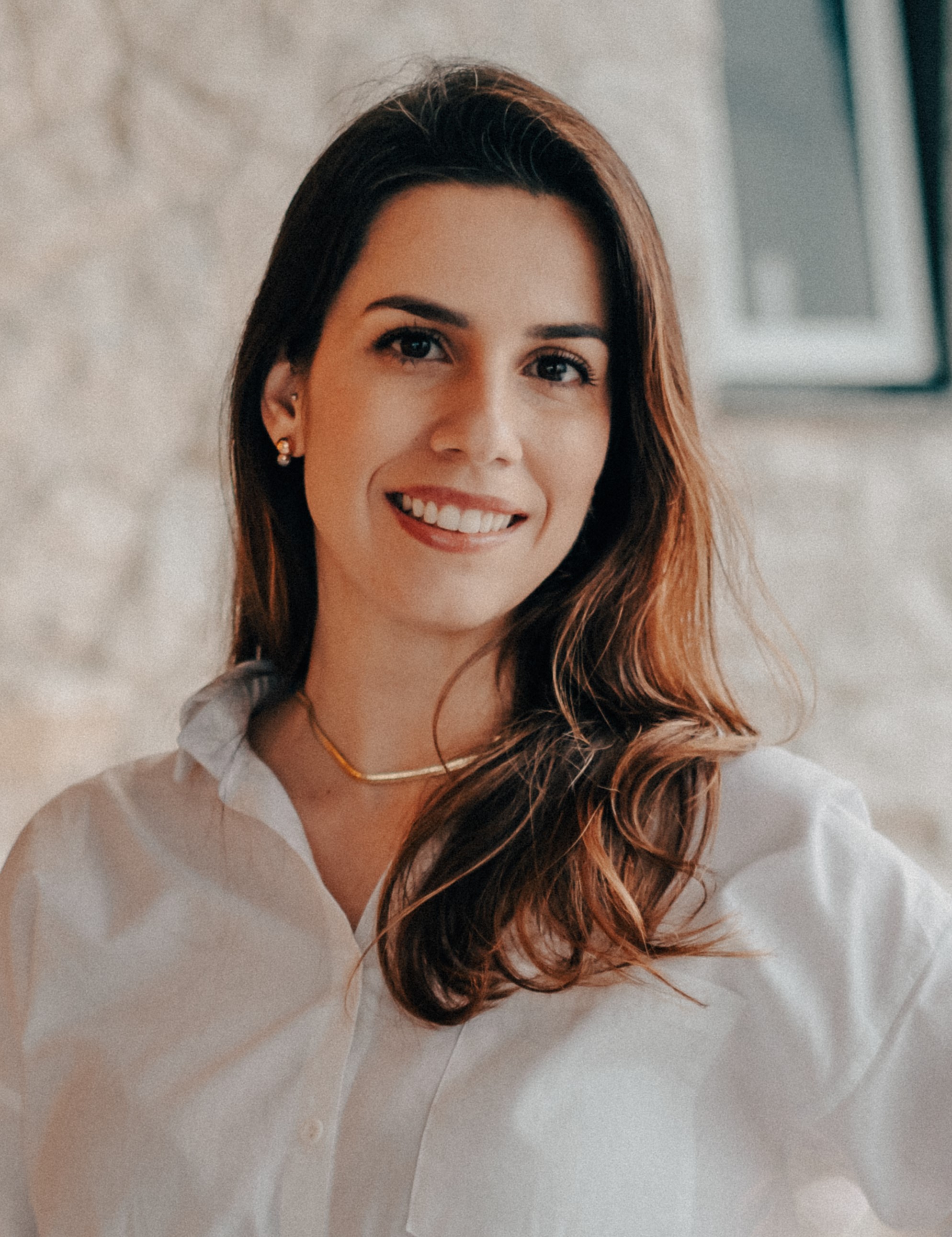 Engª. Vivian de Siqueira